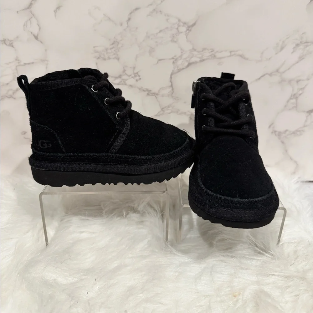 Black Neumel UGGS